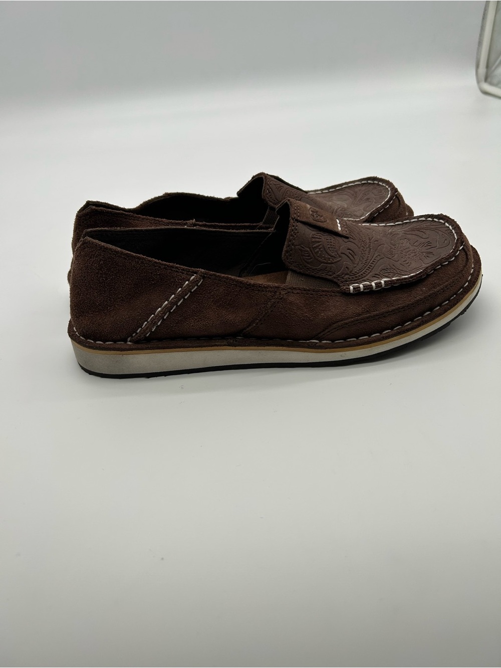 Ariat Brown Embossed Slip-On Casual Shoe - Women’s 9 - Picture 3 of 5